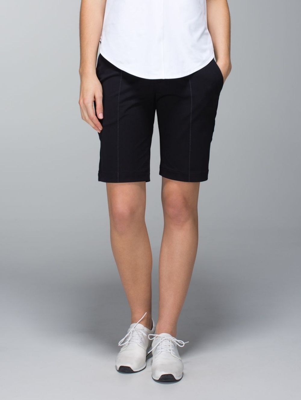 Lululemon Club Short II Black Color Size 6 Activewear W7A01S